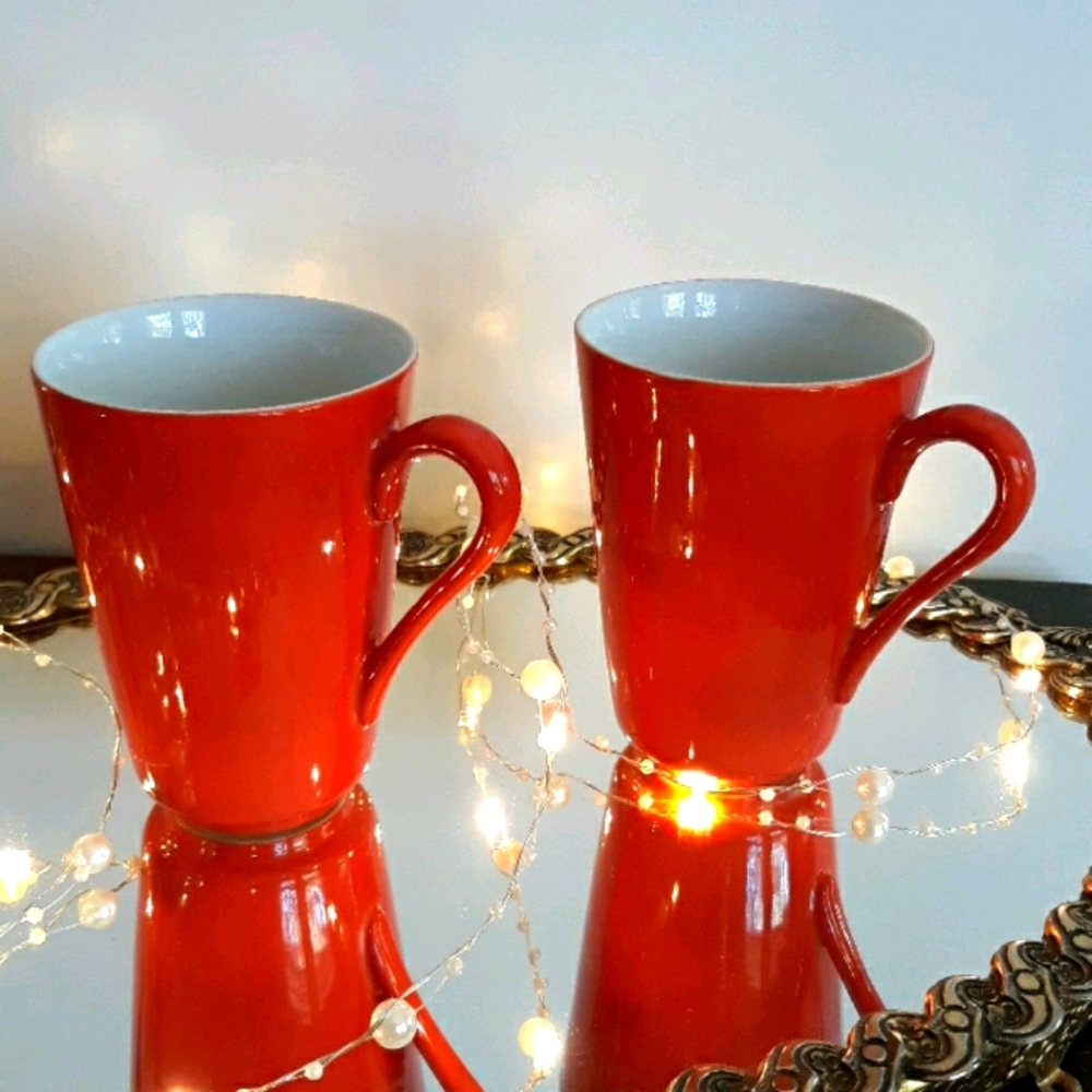 VINTAGE coffee cups